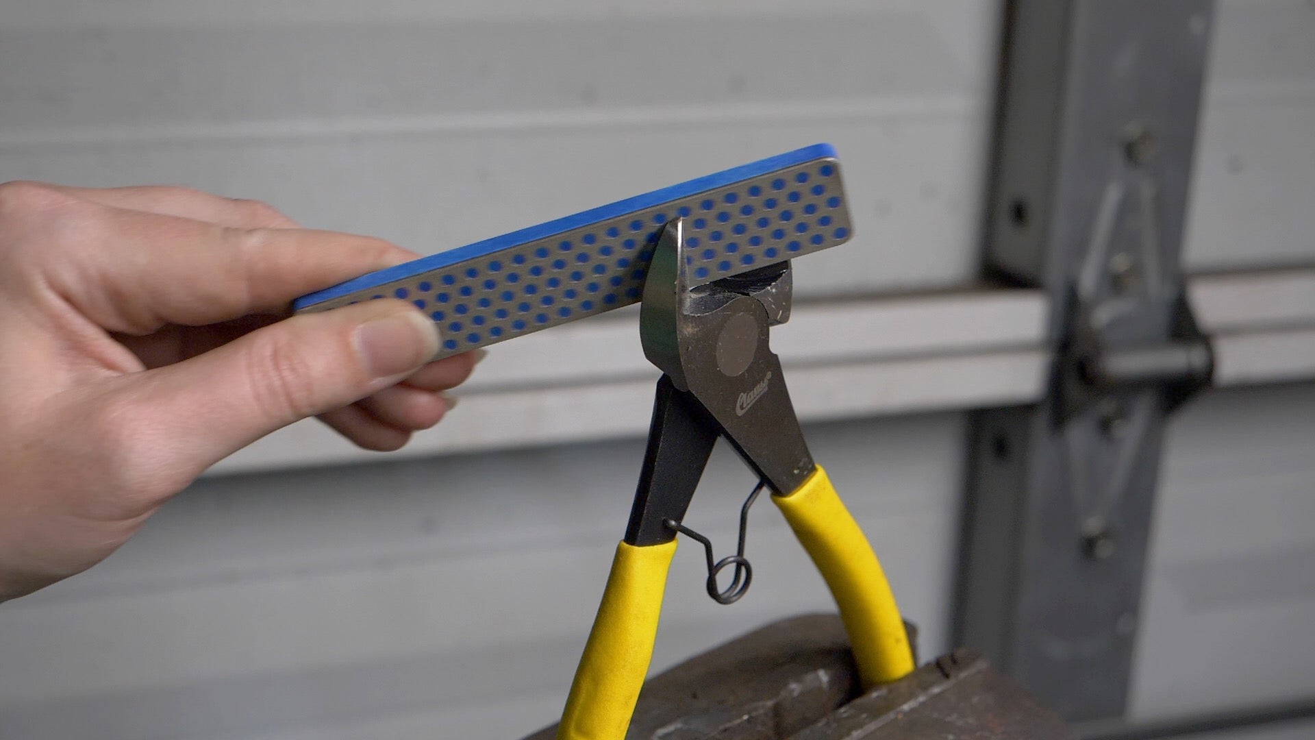 Dmt diamond sharpeners - 4-in. Diamond whetstone - coarse - the best knife sharpeners made in usa