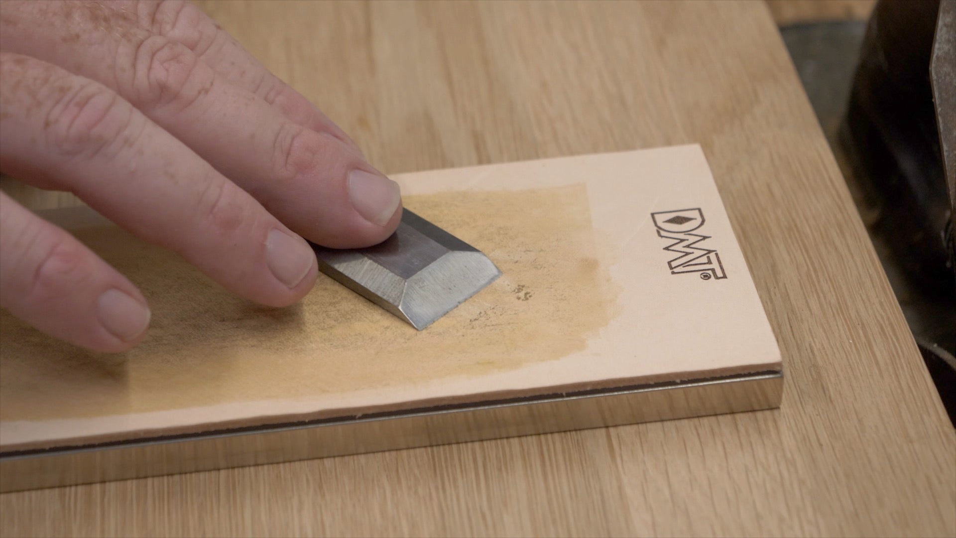 Dmt diamond sharpeners - magstrop 8’’ magnetic leather strop - the best knife sharpeners made in usa